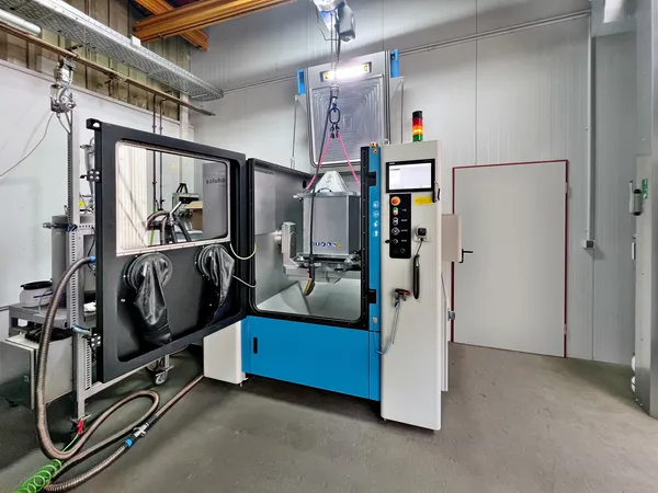 Aktuelles-Auspacken_und_Feinreinigen_3D-gedruckter_Metallteile_SFM-AT1000-S Artikelbild "Auspacken und Feinreinigen 3D-gedruckter Metallteile"